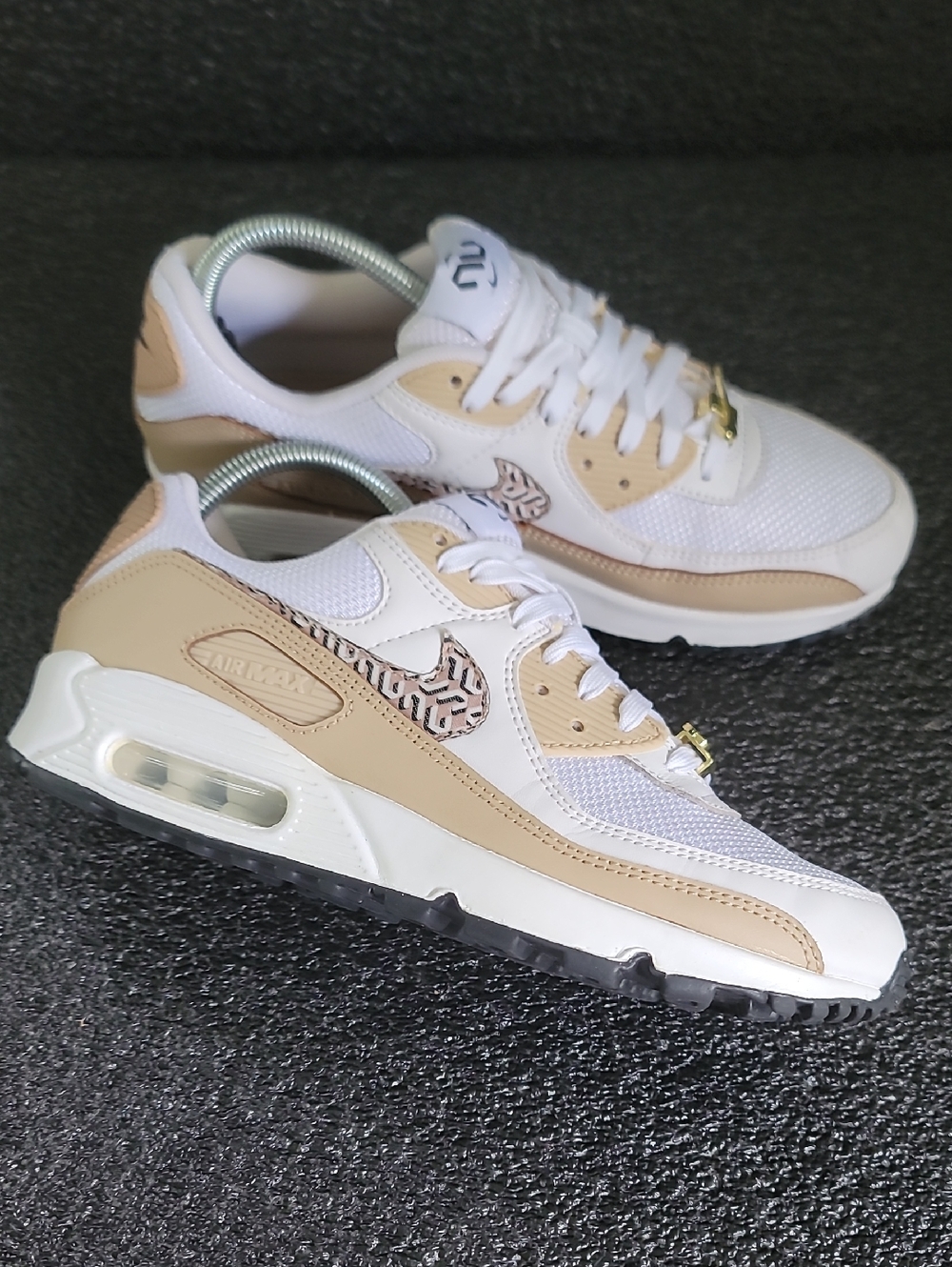 Nike Air Max 90 'United In Victory' "White/Hemp" Wmns 8.5 Ships Today - Picture 16 of 16